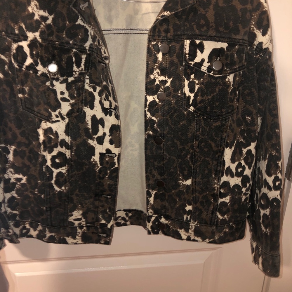 Promesa cheetah print jean jacket - Picture 5 of 7